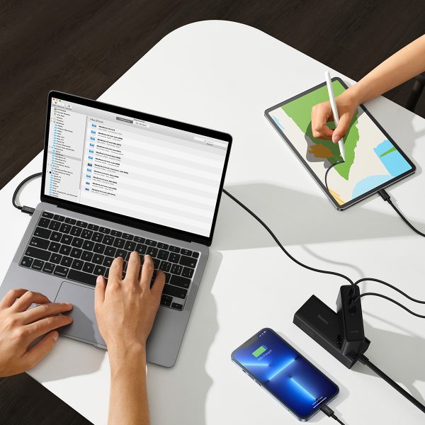 GaN5 Pro 2xUSB-C+USB-A 140W ES ātrās uzlādes ierīce - melna