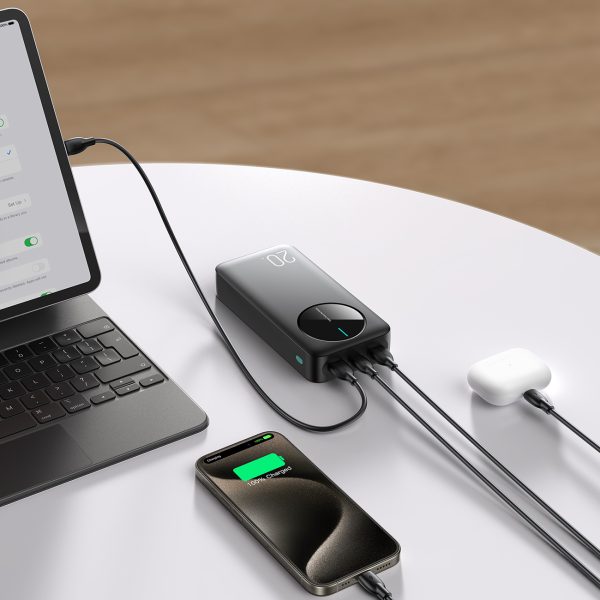 Powerbank JR-PBF14 20000mAh 2.4A 2x USB-A 1x USB-C - melns