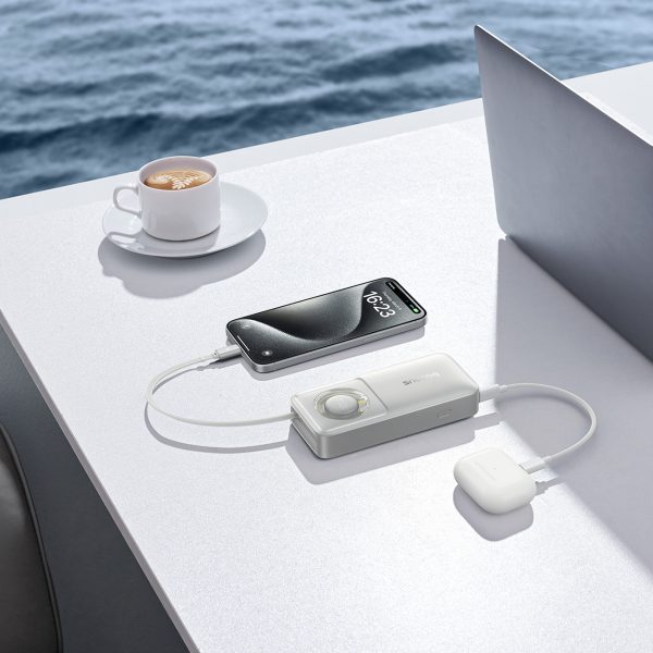 Free2Pull 10000mAh 30W Powerbank ar USB-C portu un ievelkamu USB-C kabeli - pelēks