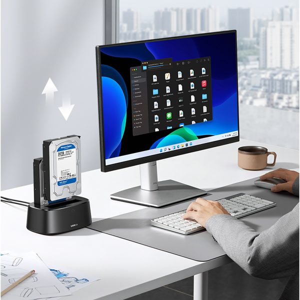 Dokstacija SATA 2.5'' 3.5'' SSD HHD diskdziņiem ar USB 3.0 ES barošanas bloku - melna