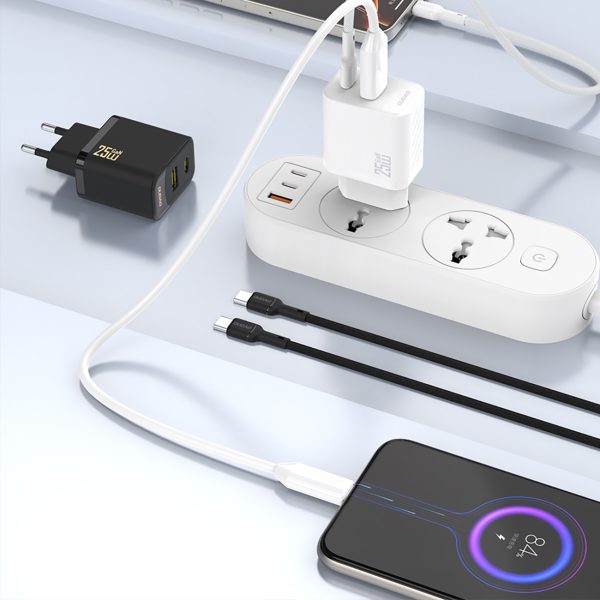 25 W GaN USB-C sienas lādētājs — balts