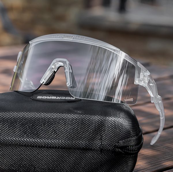 Polarizētas riteņbraukšanas brilles ar UV filtru un korektīvu ieliktni - baltas