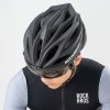 Unisex velosipēda ķivere ar noņemamu vizieri un UV filtra brillēm - melna