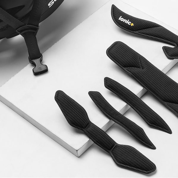 1028184-8-kask-rowerowy-z-szybka-odpinanymi-okularami-z-filt-rockbros-hurtownia-dropshipping.jpg Unisex velosipēda ķivere ar noņemamu vizieri un UV filtra brillēm - zaļa