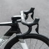 PU velosipēda stūres lente ar velūra rakstu - brūna