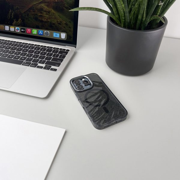 Samsung Galaxy S24 FE mirdzošs maciņš MagSafe aizsargvāciņš - melns ar mirdzumiem