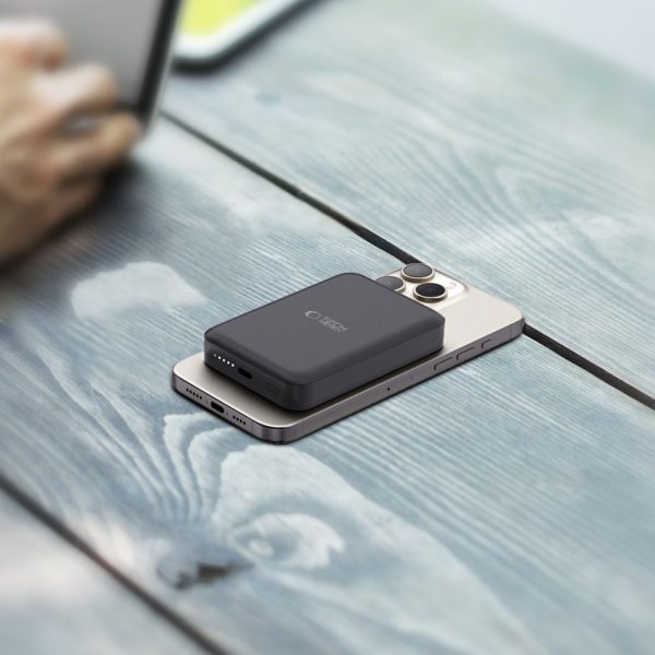 10000mAh MagSafe USB-C 15W pārnēsājamais akumulators ar USB-C kabeli - melns