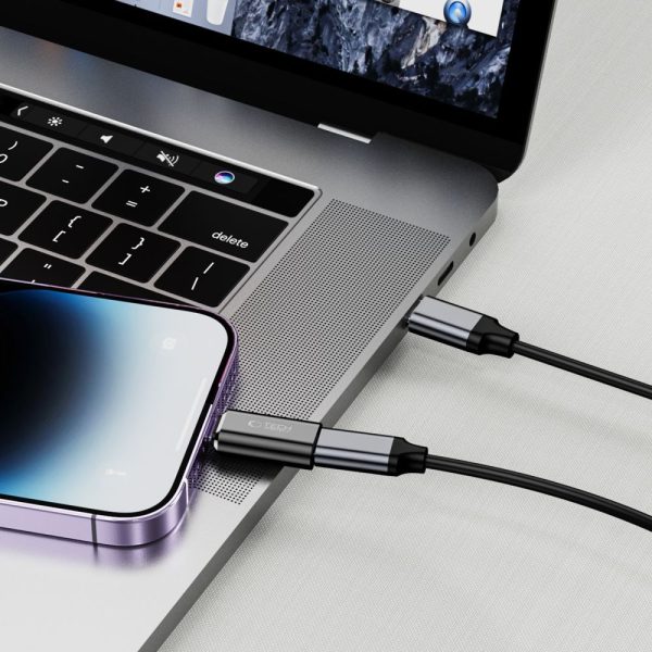 iPhone Lightning (vīriešu) uz USB-C (sieviešu) adapteris — melns