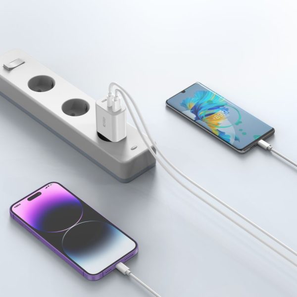 2x USB-C PD / USB-A QC 30W sienas lādētājs - balts