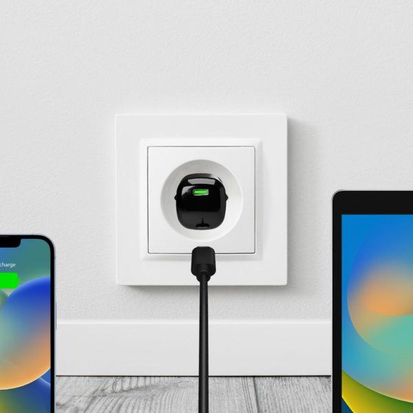 USB-C GaN 20W sienas lādētājs - melns