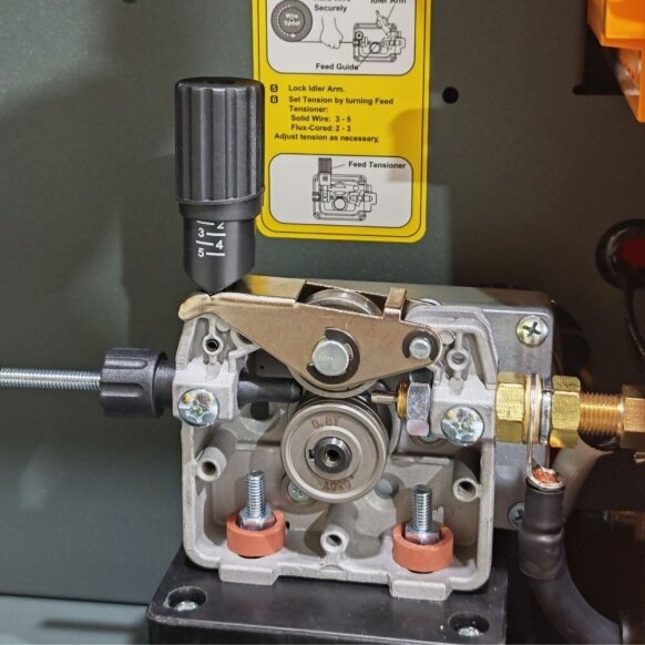 Pusautomātiskais Hugong EXTREMIG 200WD III 200A, 230V