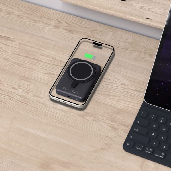 10000mAh MagSafe USB-C 15W pārnēsājamais akumulators ar USB-C kabeli - melns