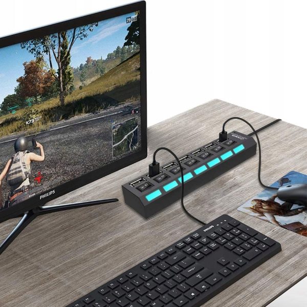 USB-A centrmezgla sadalītājs ar apgaismotiem slēdžiem, 7 porti