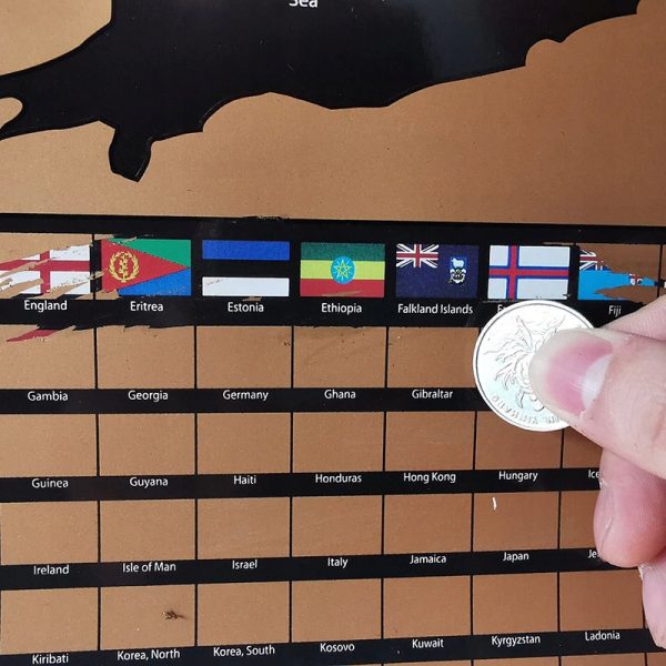 Nokasāms ceļojumu plakāts pasaules karte 82 x 59 - melns un zelta krāsā