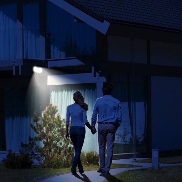 Āra saules lampa ar krēslas kustības sensoru 98 LED