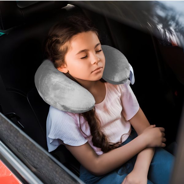 Ceļojuma spilvens gulēšanai uz kakla lidmašīnā - pelēks