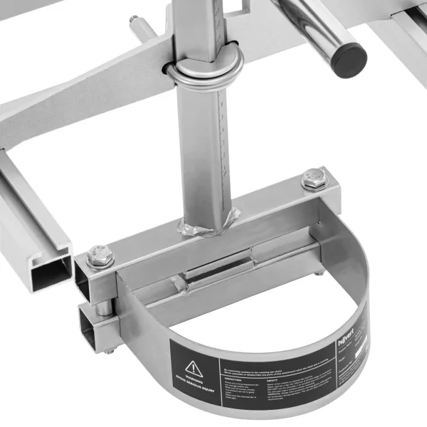 10090674-3.jpg Pārnēsājama zāģētava benzīna ķēdes zāģiem līdz 122 cm / 48 collām, platums 112 cm