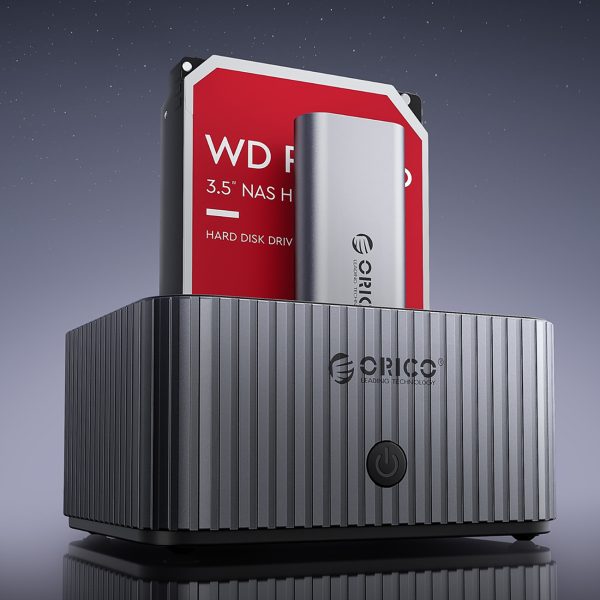 IT28E-C dokstacija ar klonēšanas funkciju 2 M.2 NVME 2,5 collu / 3,5 collu HDD / 2,5 collu SSD diskdziņiem - pelēka