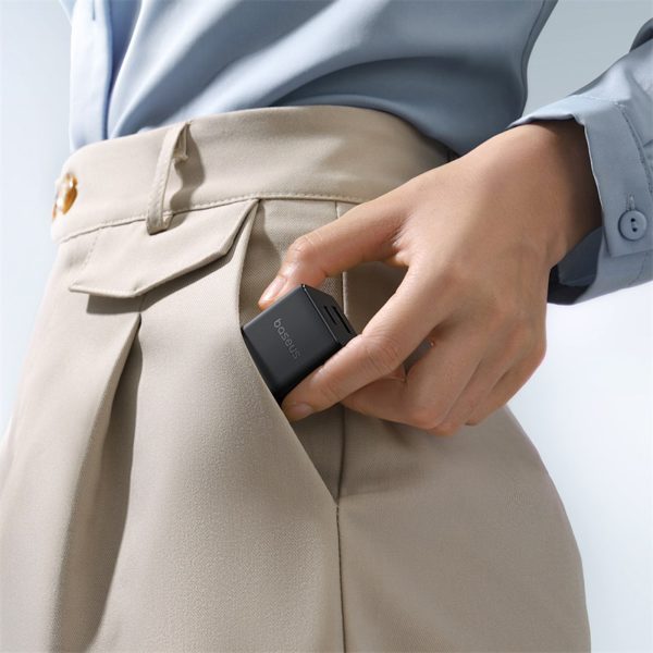 Palm 30W USB-C USB-A sienas lādētājs - melns