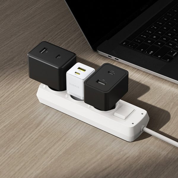 Palm 30W USB-C USB-A sienas lādētājs - balts
