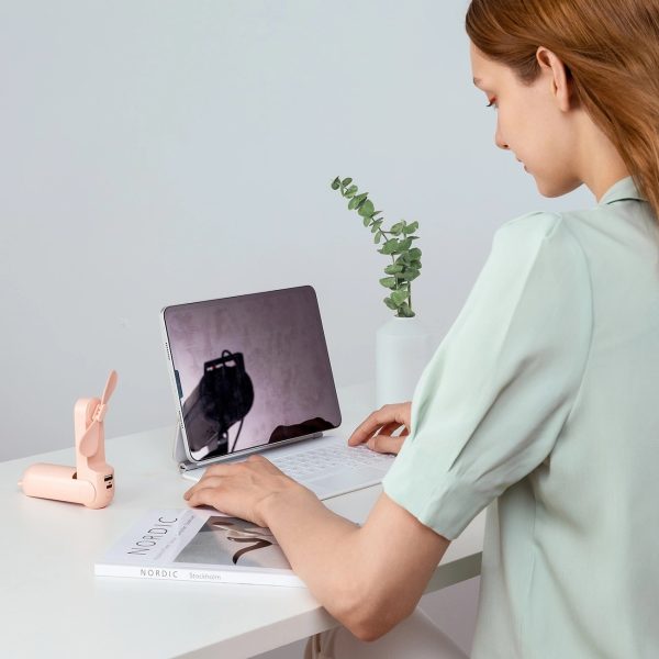 Pārnēsājams mini ventilators ar iebūvētu barošanas bloku, USB-A, USB-C, 4500mAh, rozā