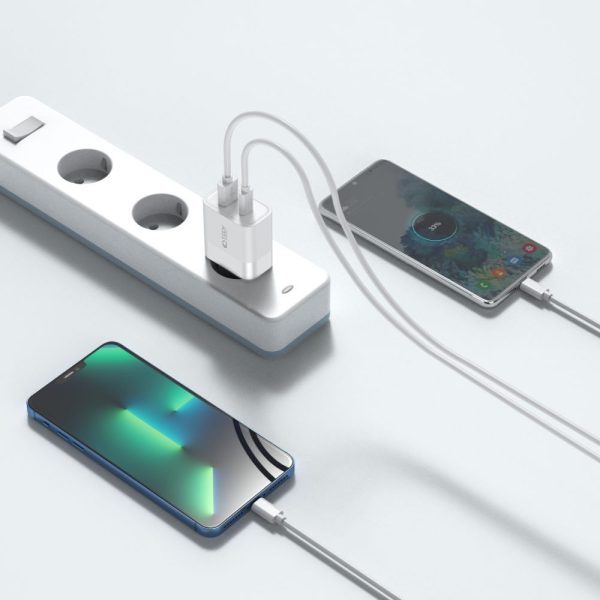 C30W USB-C USB-A 30W sienas lādētājs - balts