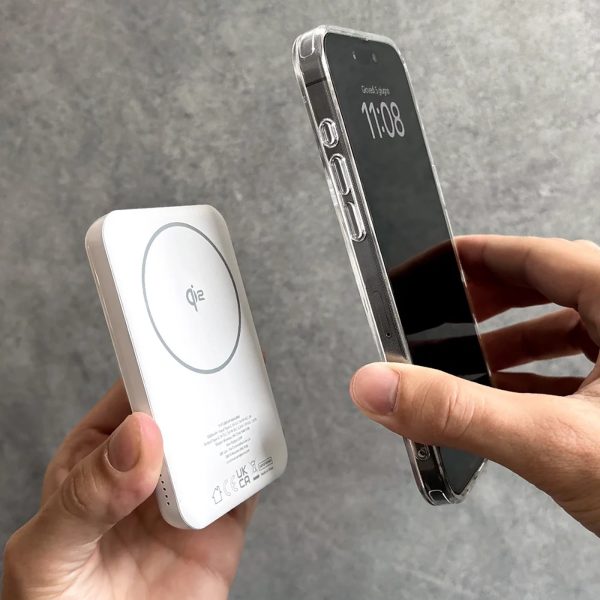 Magnētiskā pārnēsājamā uzlādes ierīce 5000mAh MagSafe USB-C Qi2 PD 20W - balta