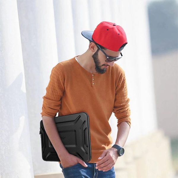 1031150-10-pokrowiec-etui-usztywniane-na-laptopa-15-16-tech-protect-hurtownia-dropshipping-1.jpg Ciets, ūdensnecaurlaidīgs korpuss 15-16 collu klēpjdatoram - melns