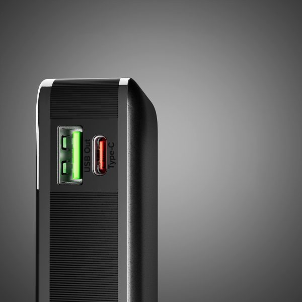 Powerbank 10000mAh USB-A USB-C ar iebūvētu displeju un 20W USB-C kabeli - melns