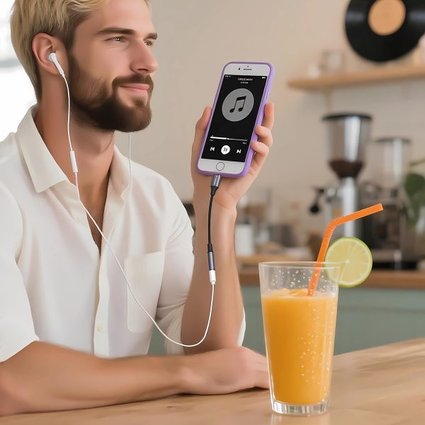 1031164-9-adapter-przejsciowka-iphone-mini-jack-wozinsky-hurtownia-dropshipping-1.jpg iPhone Lightning uz 3,5 mm mini ligzdas adapteris - melns