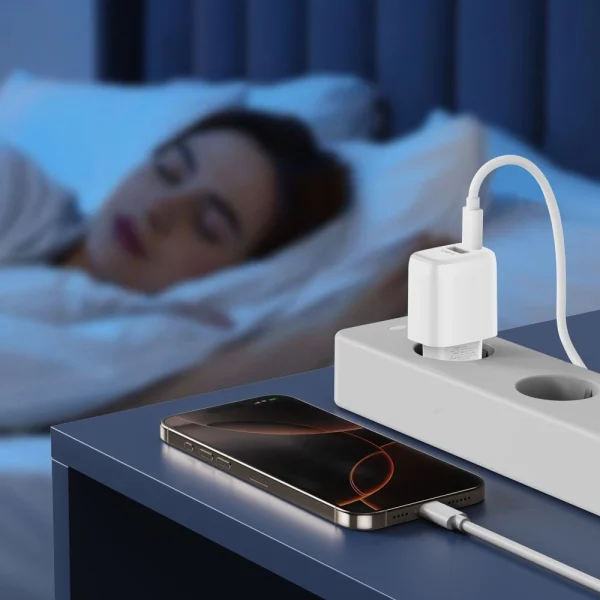 NCA20 USB-A USB-C PD QC 20W sienas lādētājs ar 1m USB-C kabeli - balts