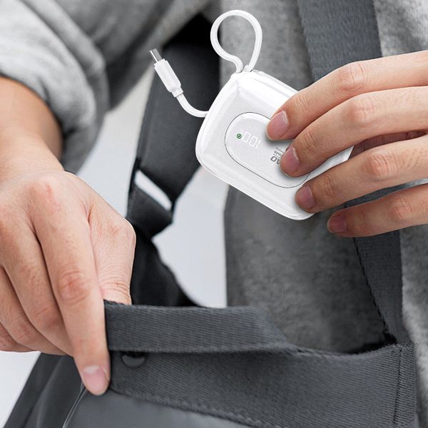 K32 10000 mAh Powerbank ar iebūvētu USB-C iPhone Lightning kabeli 22,5 W - balts