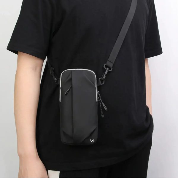 Aproces maciņš skriešanas tālrunim - melns