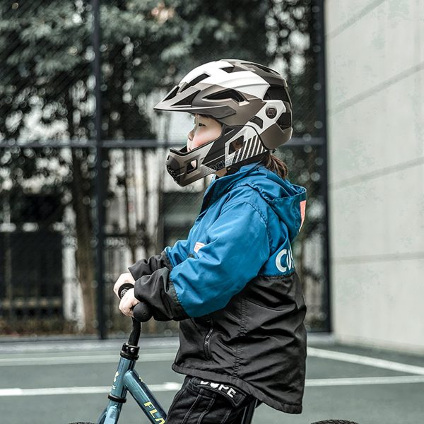 Bērnu velosipēda ķivere ar noņemamu zodu, M izmērs 54-57 cm - pelēka