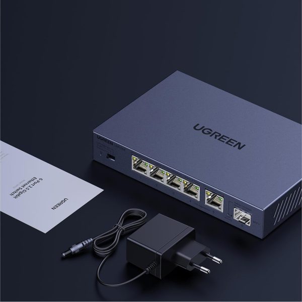 Ethernet komutators ar 6 portu 2,5 GB/s tīkla savienojumu - pelēks