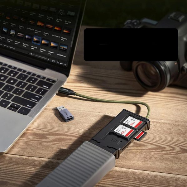 1032037-4-czytnik-kart-pamieci-2w1-z-organizerem-ugreen-hurtownia-dropshipping.jpg 2-in-1 atmiņas karšu lasītājs ar 10 karšu organizatoru - pelēks