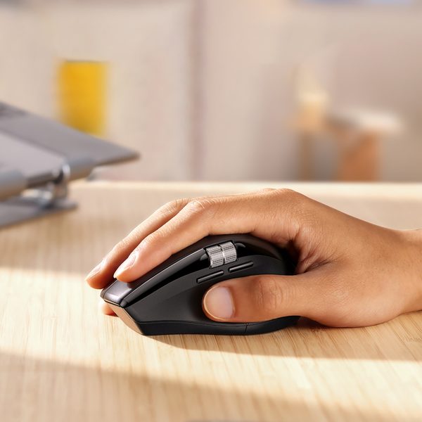 1032069-10-myszka-bezprzewodowa-optyczna-5-przyciskow-rolka-ugreen-hurtownia-dropshipping.jpg Bezvadu optiskā pele, 5 pogas, ritināšanas ritenis, 5000 DPI - melna