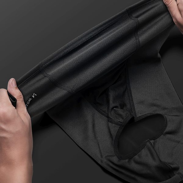 Balaklava sejai, motociklam, velosipēdam, ziemai, izolēta - melna