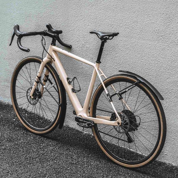 1032620-5-blotnik-rowerowy-uniwersalny-z-regulacja-czarny-wozinsky-hurtownia-dropshipping.jpg Universāls velosipēda dubļu sargs ar regulēšanu - melns