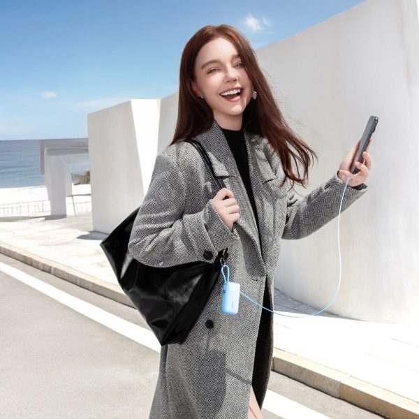 Powerbank 10000mAh 35W ar ievelkamu USB-C kabeli un USB-C aukliņu - zils