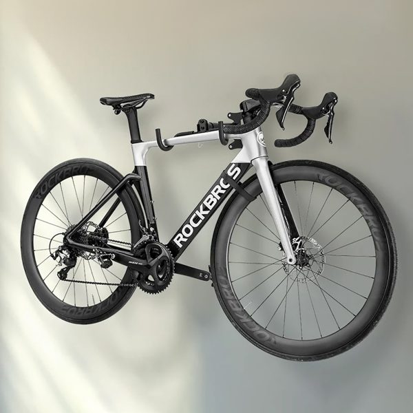 1032958-6-wieszak-uchwyt-rowerowy-do-montazu-na-scianie-rockbros-hurtownia-dropshipping.jpg Pie sienas stiprināms velosipēdu turētājs - melns