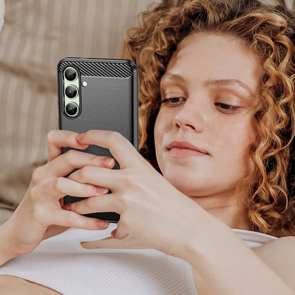 Silikona maciņš Samsung Galaxy S24 FE Carbon korpusam - melns