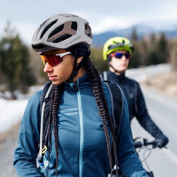 Ultraviegla šosejas velosipēda ķivere 54-58 cm - pelēkbrūna