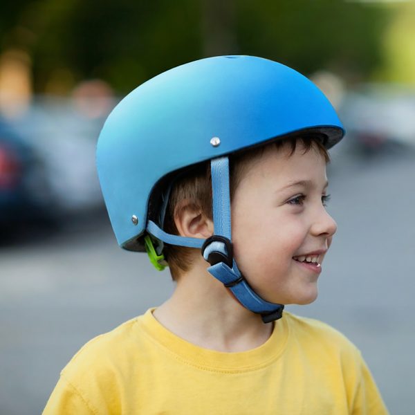 BMX velosipēda ķivere skrejriteņiem 54-58 cm - zila gradienta krāsā