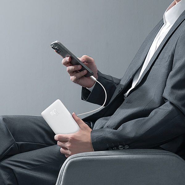 1033369-11-powerbank-10000mah-15w-z-kablem-usb-a-usb-c-bialy-baseus-hurtownia-dropshipping.jpg Powerbank 10000mAh 15W Airpow Lite ar USB-A - USB-C kabeli 30cm - balts