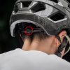 1033483-3-kask-rowerowy-mlodziezowy-odpinany-daszek-szary-rockbros-hurtownia-dropshipping.jpg LK-67 bērnu velosipēda ķivere ar noņemamu vizieri 54–58 cm - pelēka