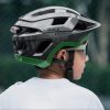 1033483-5-kask-rowerowy-mlodziezowy-odpinany-daszek-szary-rockbros-hurtownia-dropshipping.jpg LK-67 bērnu velosipēda ķivere ar noņemamu vizieri 54–58 cm - pelēka