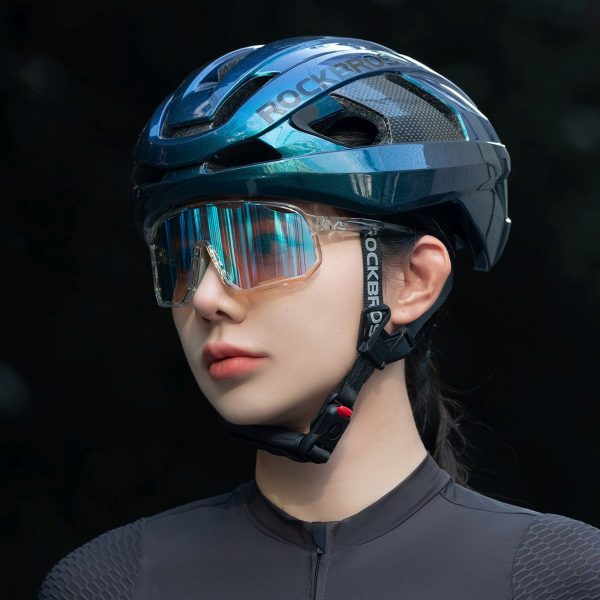 1033491-2-kask-rowerowy-lk-15-wlokno-weglowe-l-58-62-kameleo-rockbros-hurtownia-dropshipping.jpg LK-15 oglekļa šķiedras velosipēda ķivere, izmērs L (58-62 cm), hameleona zila