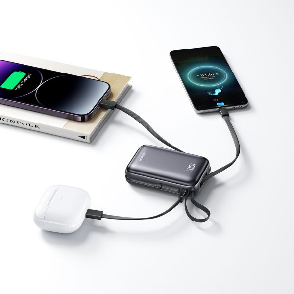 Powerbank 20000mAh 22.5W USB-C ar dubultu kabeli - melns