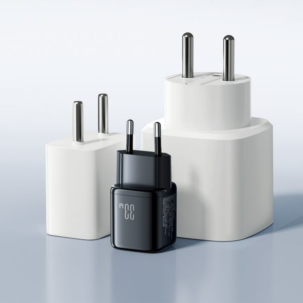 33 W USB-A USB-C sienas lādētājs - melns